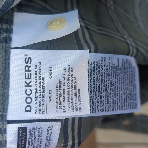 Dockers Blue Casual Button Down Shirt - Size L Great Condition - Picture 3 of 5